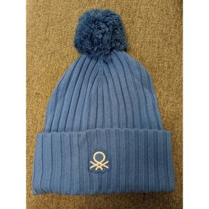 United Colors of Benetton in wool toque / hat